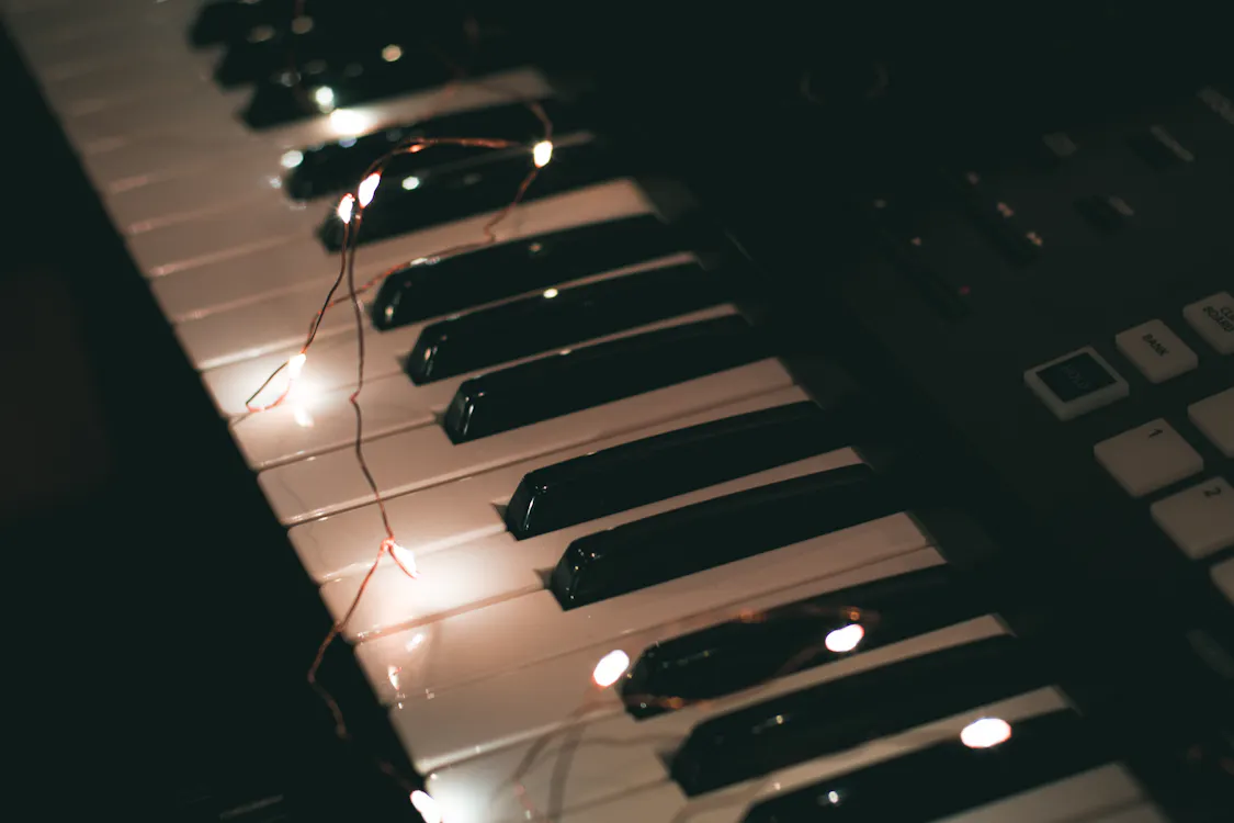 夜に音楽でリラックス